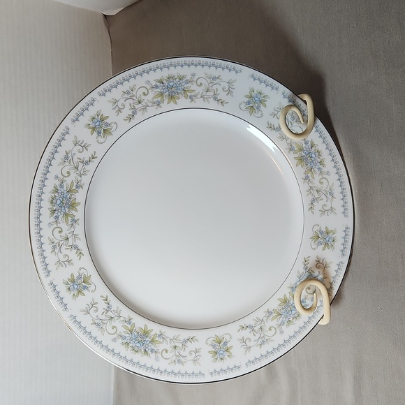 Set of 2 11" Nitto Hanover Plates - Picture 7 of 8